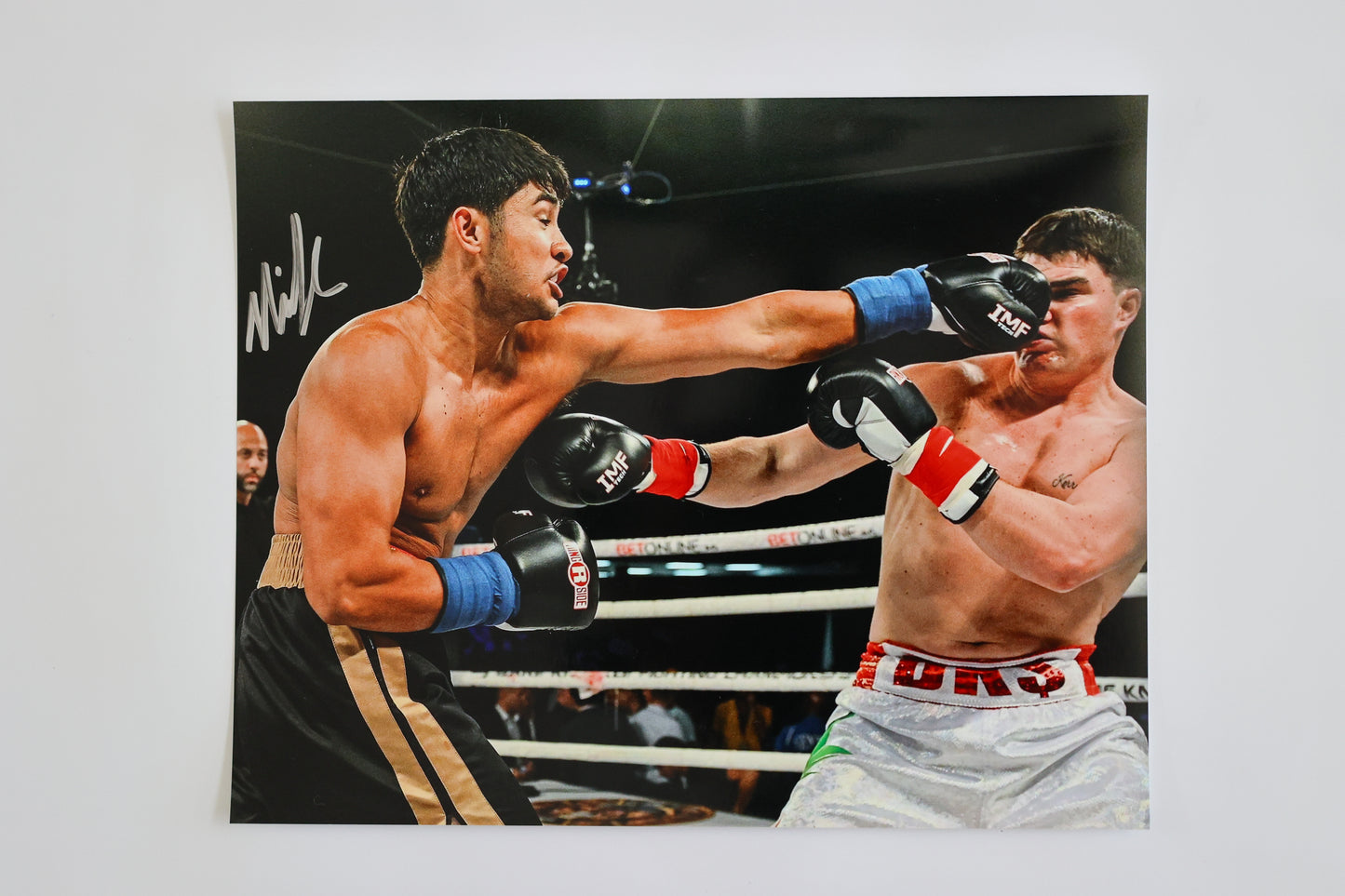 8 x 10 full color photo of Nick Irevlan punch vs DK Moner